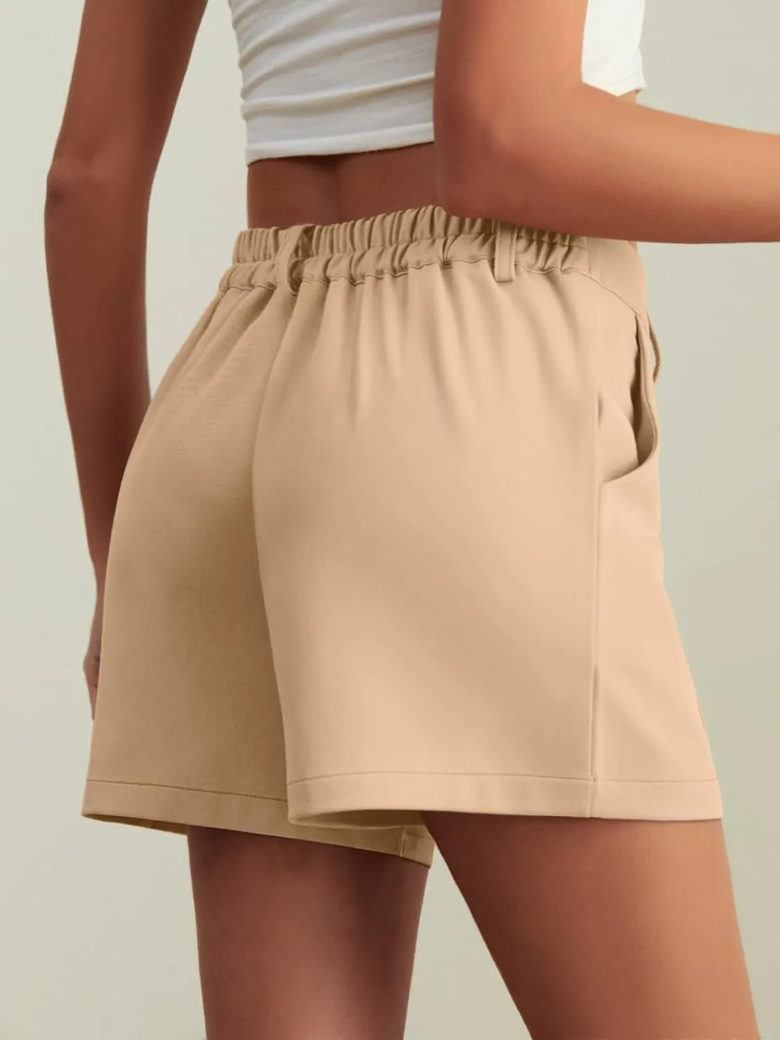 HWOKEFEIYU Women's Shorts Dressy Casual High Waisted Elastic Pleated Trendy Summer Shorts with Pockets