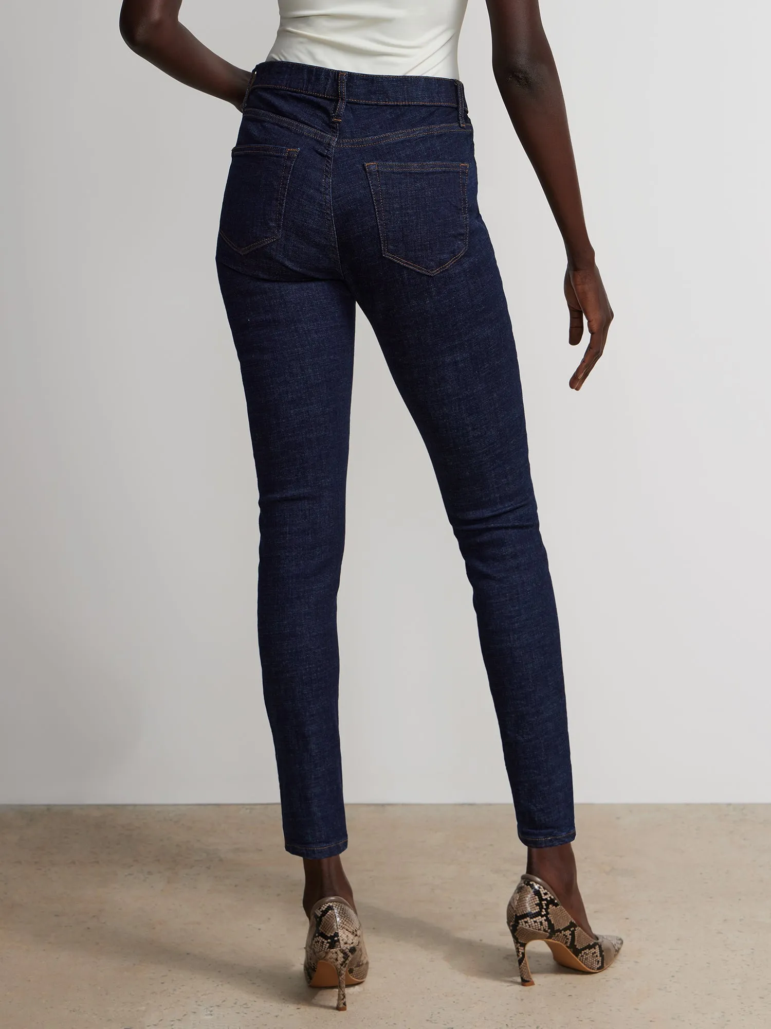 Petite Essential Mid Rise Skinny Ankle Jeans
