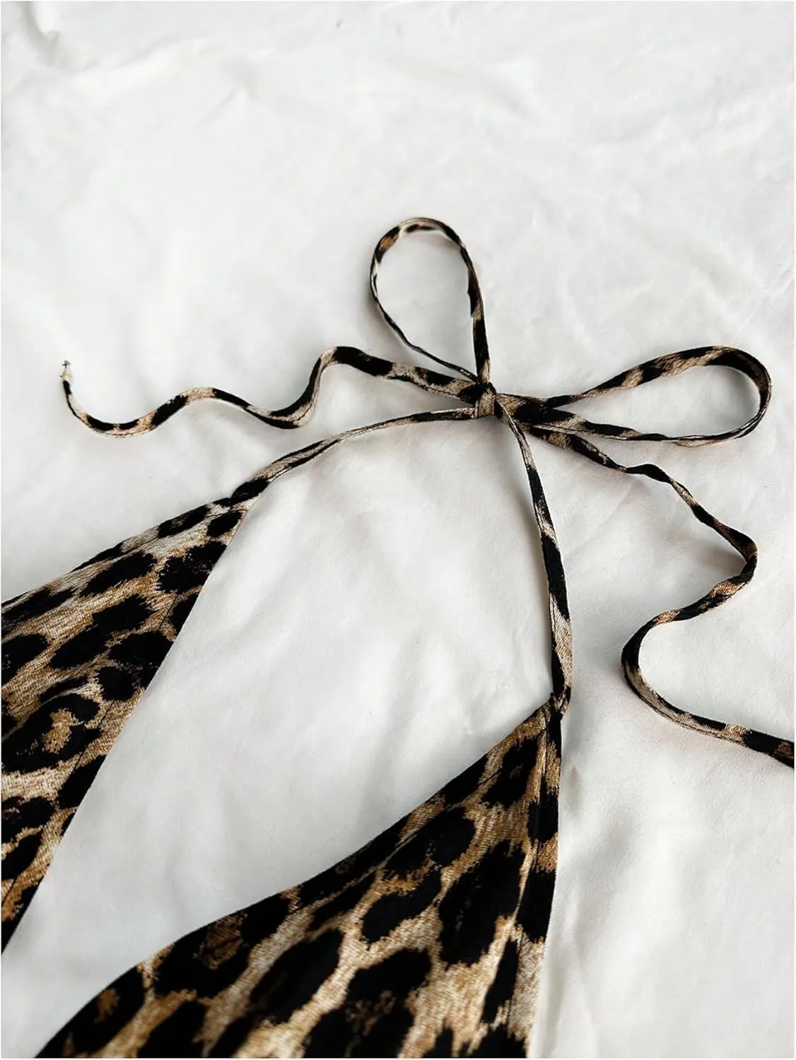 SweatyRocks Women's Y2K Leopard Print Halter Tank Top Backless Tie Knot Ruffle Camisole